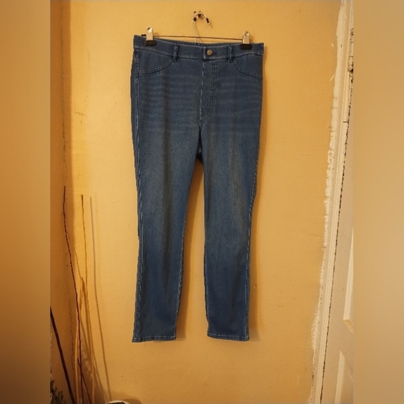 Uniqlo Classic Women's Blue Jeans Size Large 30-31 Waist - Picture 1 of 6